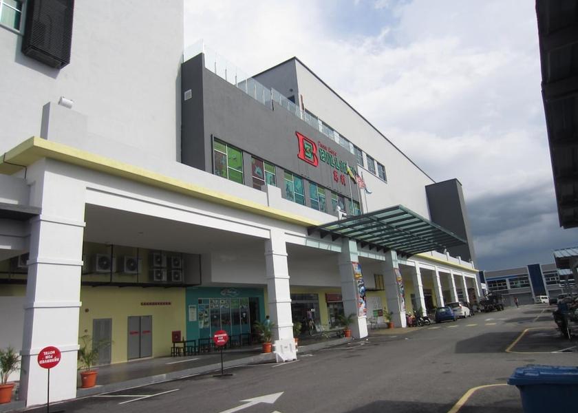 Perak Bota Exterior Detail