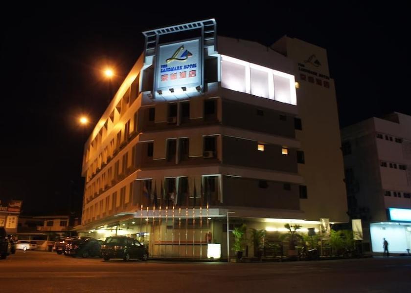 Johor Batu Pahat Front of property - evening/night