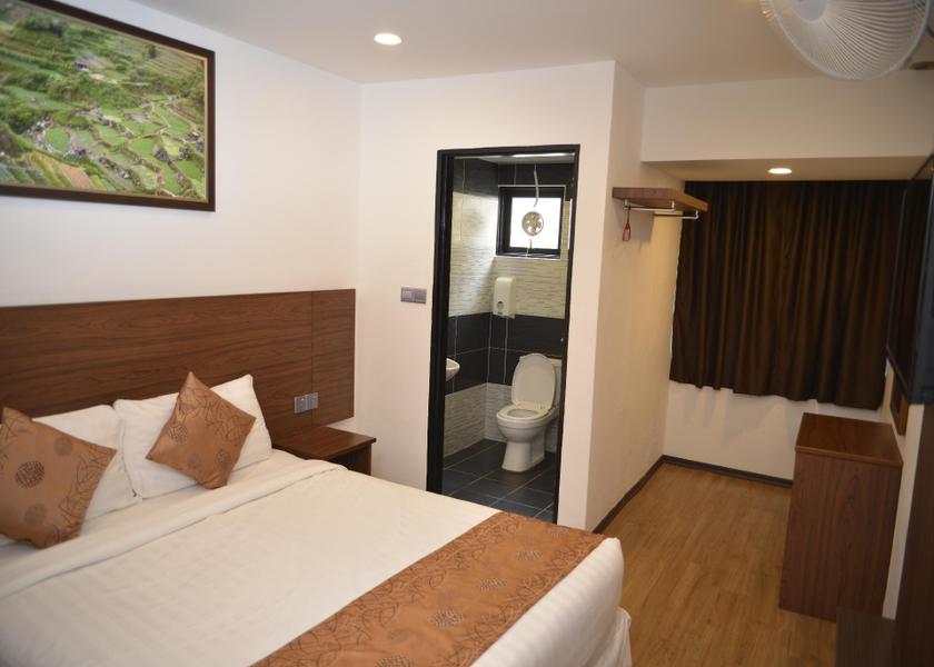 Pahang Tanah Rata Deluxe Queen with window