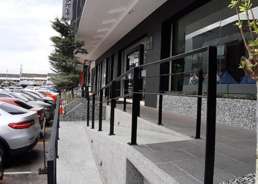 Johor Johor Bahru Wheelchair-accessible van parking