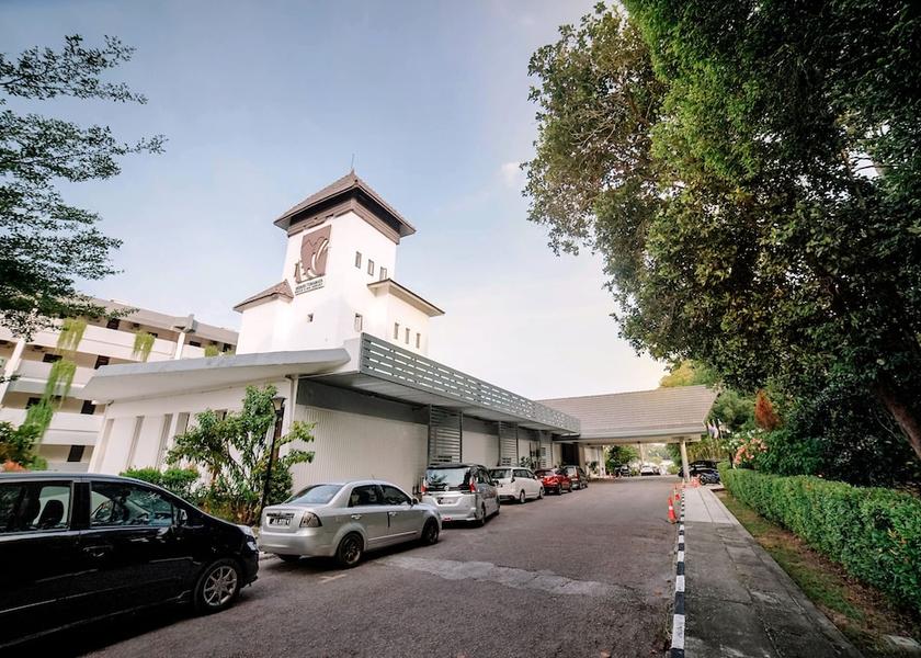 Johor Bandar Penawar Parking