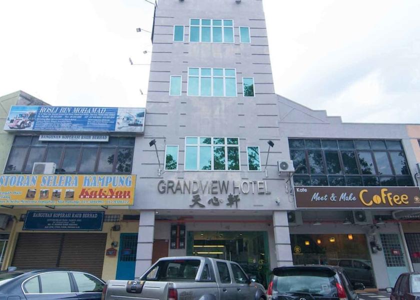 Pahang Raub Front of property