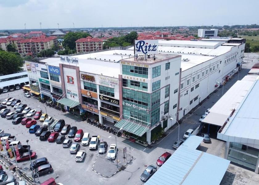 Perak Seri Manjung Exterior Detail