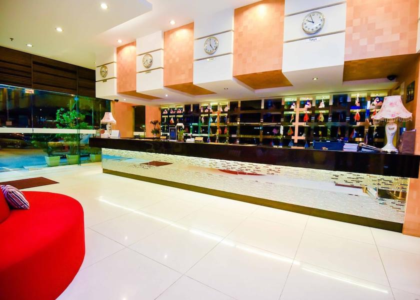 Perak Seri Manjung Lobby sitting area