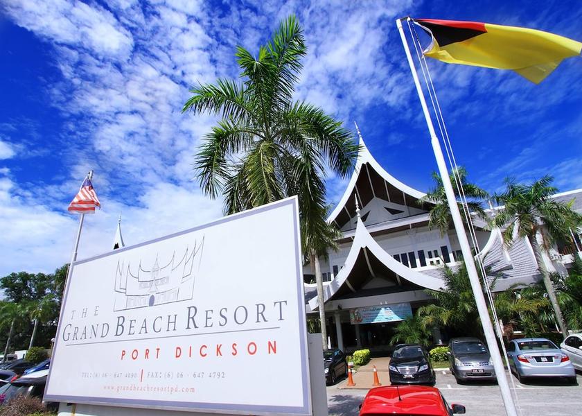 Negeri Sembilan Port Dickson Front of property