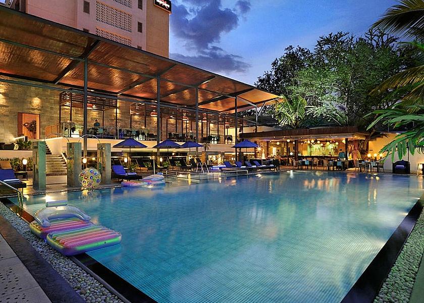 Karnataka Bangalore Poolside bar