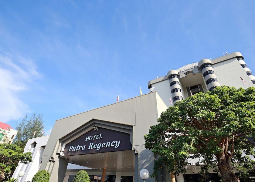 Perlis Kangar Front of property