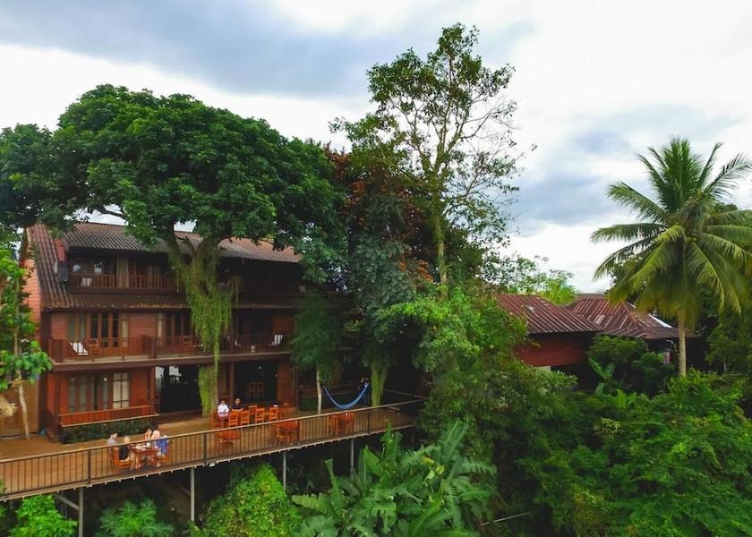 Mae Hong Son Province Mae Sariang Exterior