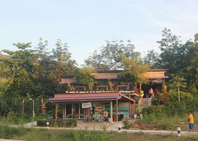 Trang Ko Mook Facade