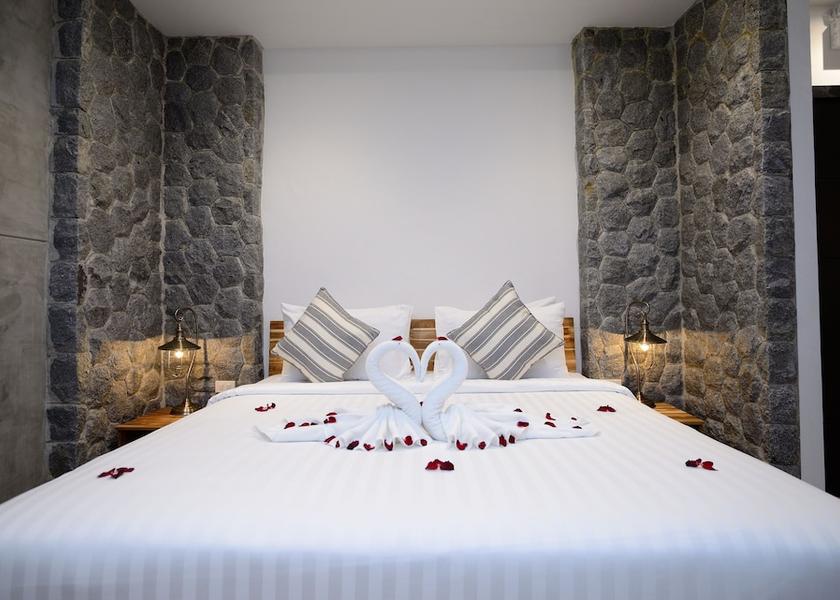 Phuket Choeng Thale Room