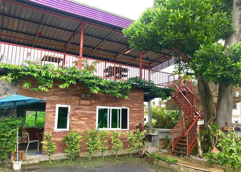 Phuket Sa Khu Facade