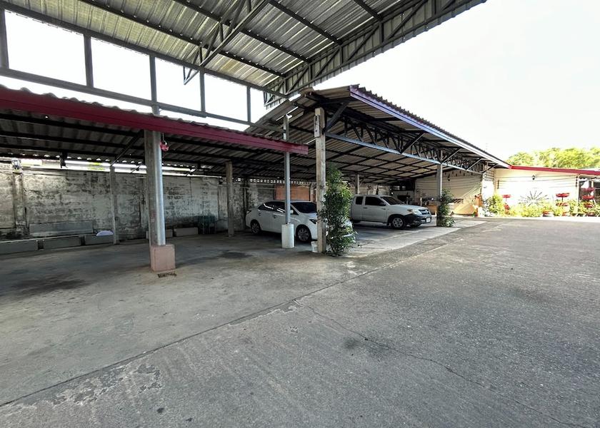 Phuket Wichit Parking