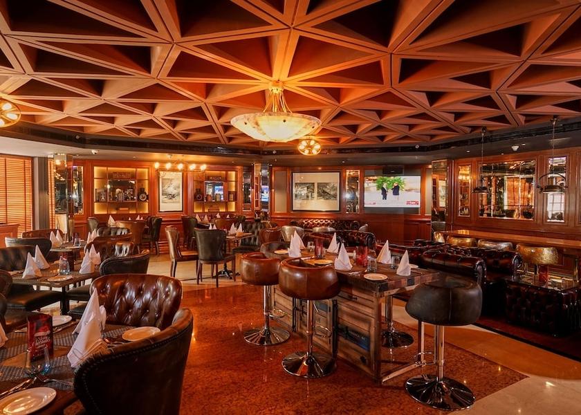 Delhi Delhi Bar (on property)