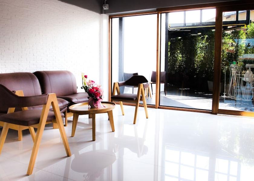 Sa Kaeo Aranyaprathet Interior Entrance