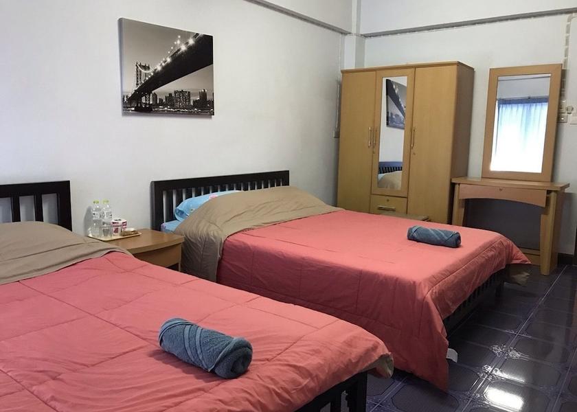 Nakhon Pathom Sam Phran Room