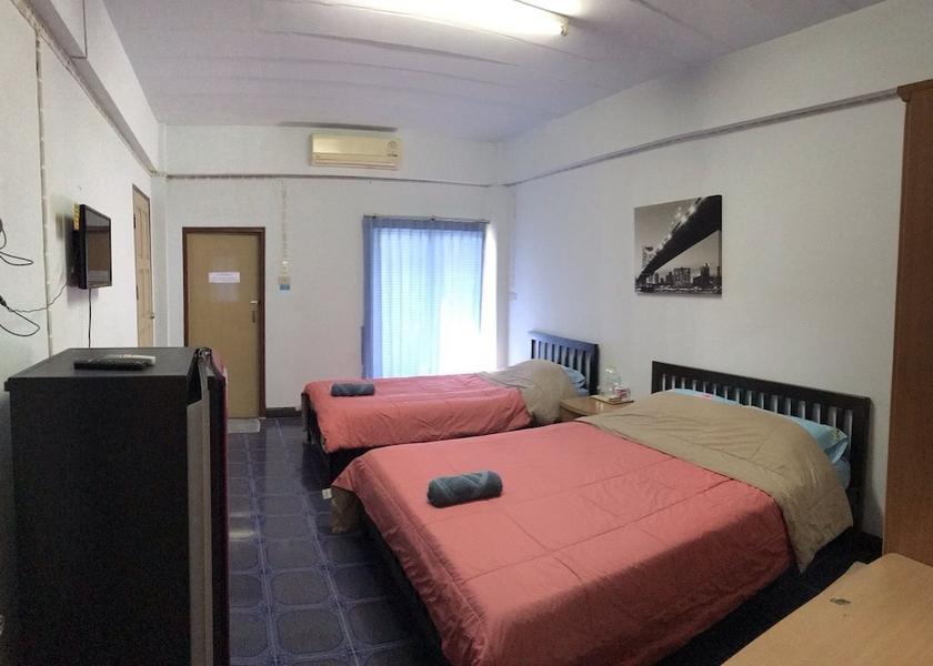 Nakhon Pathom Sam Phran Room