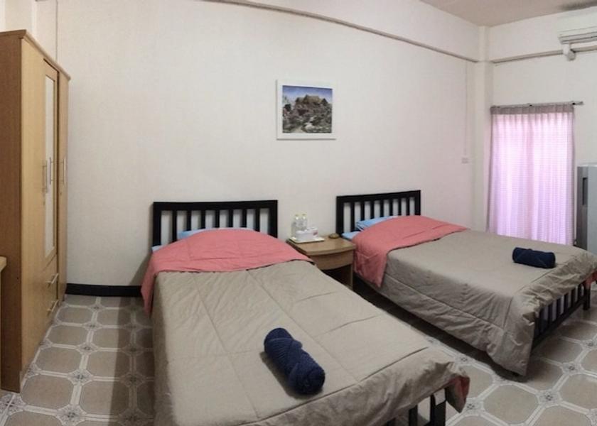 Nakhon Pathom Sam Phran Room