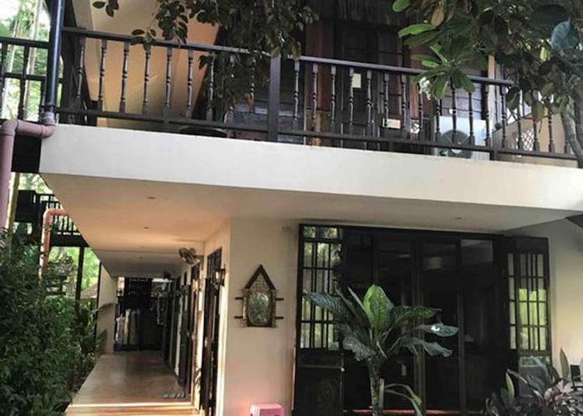 Chiang Mai Province Saraphi Exterior Detail