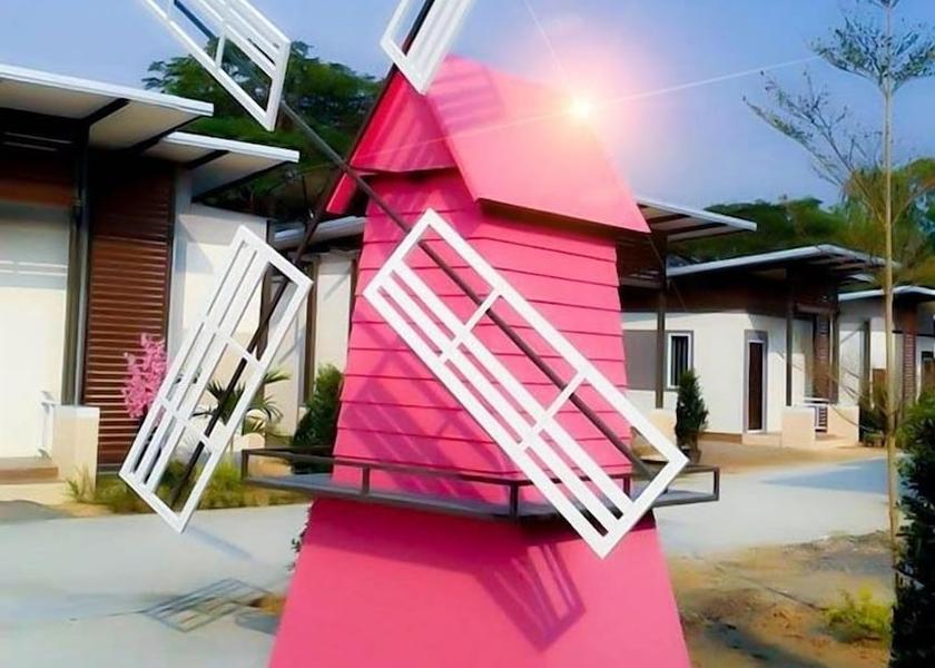 Roi Et Province Suwannaphum Exterior Detail