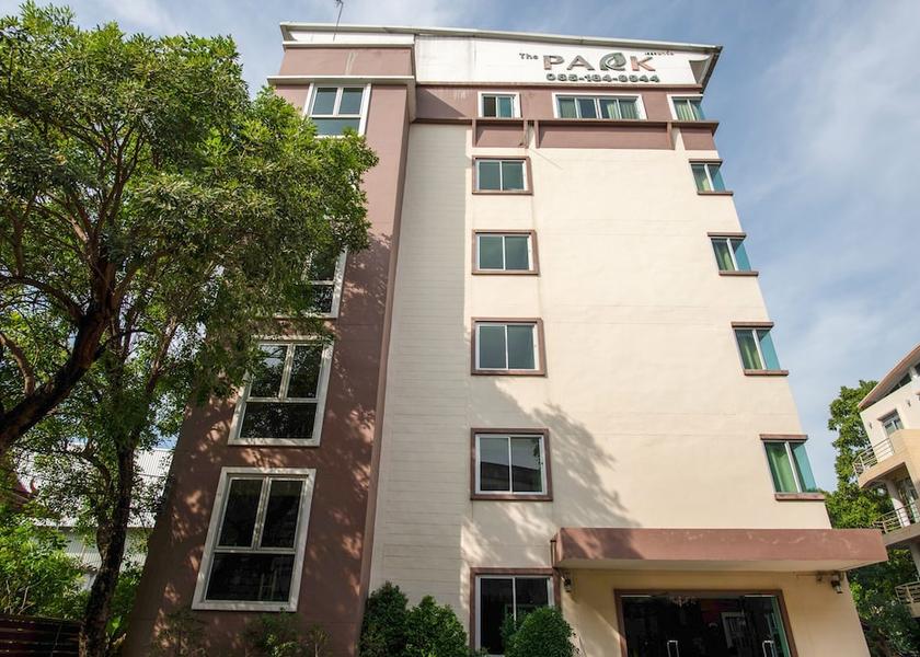 Bangkok Bang Yai Facade
