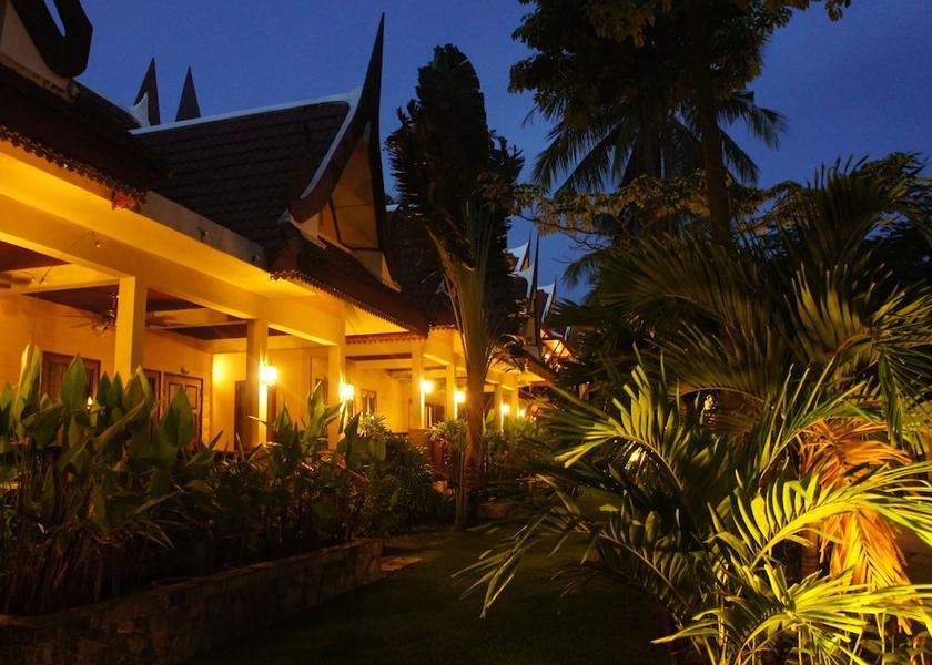 Phuket Rawai Exterior Detail