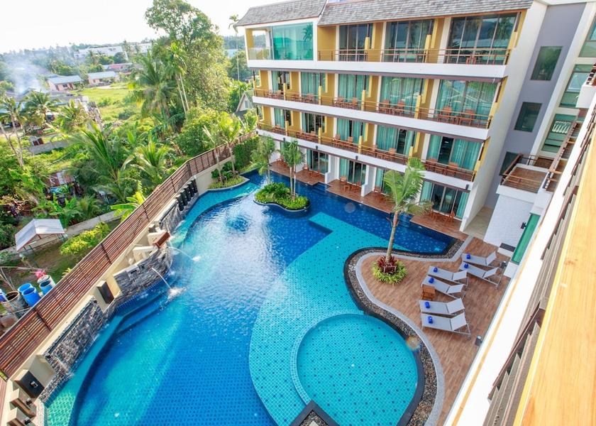 Phuket Rawai Exterior Detail