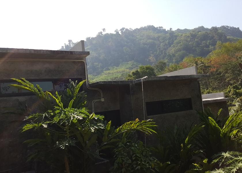 Phuket Sa Khu Facade