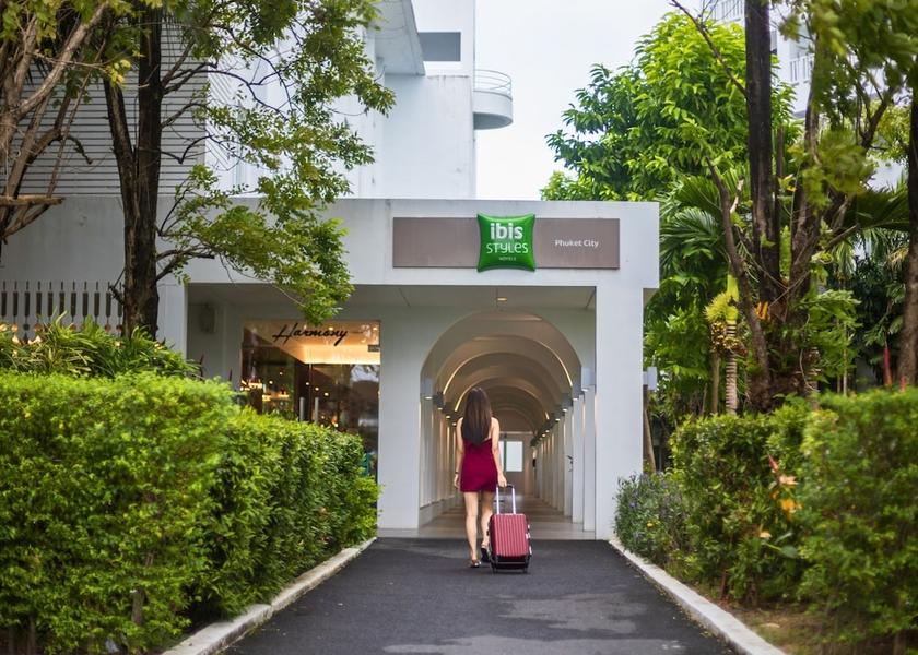 Phuket Phuket Entrance