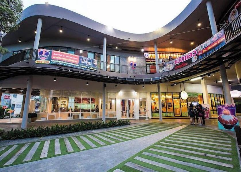 Bangkok Thanyaburi Shopping mall