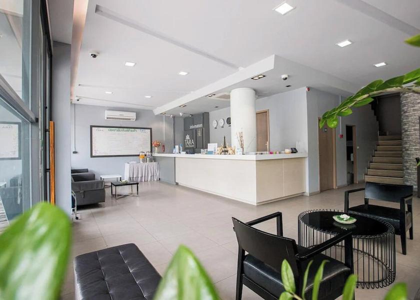 Bangkok Thanyaburi Lobby sitting area