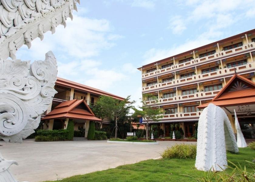 Chonburi pluak daeng Exterior Detail