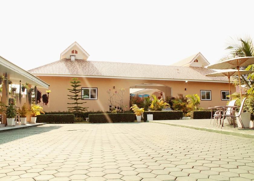 Chiang Mai Province San Sai Exterior