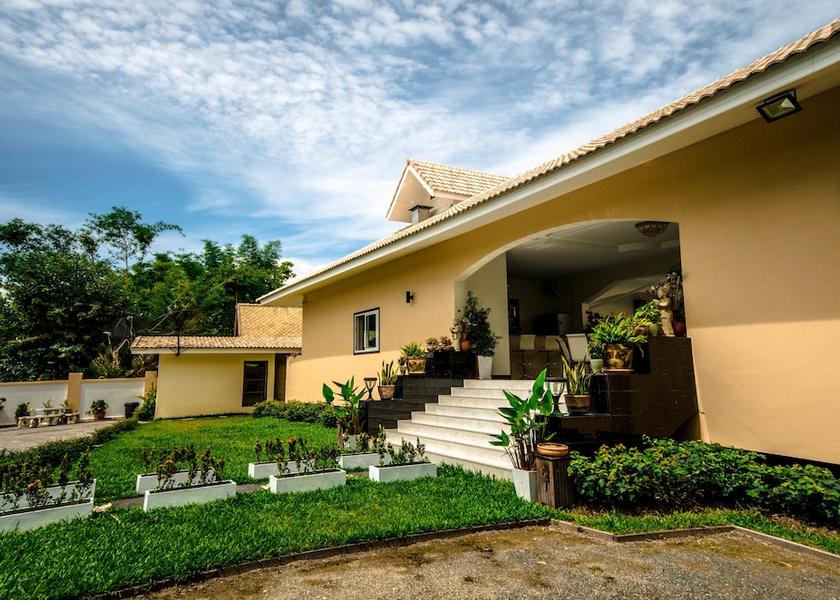 Chiang Mai Province San Sai Property grounds