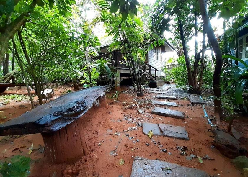 Chanthaburi Tha Mai Exterior Detail