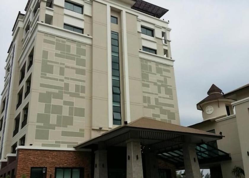 Samut Songkhram Samut Songkhram Exterior Detail