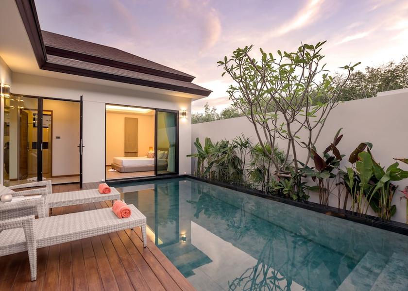 Phuket Thep Kasattri Pool