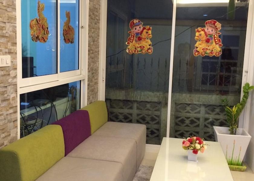 Bangkok Lam Luk Ka Lobby