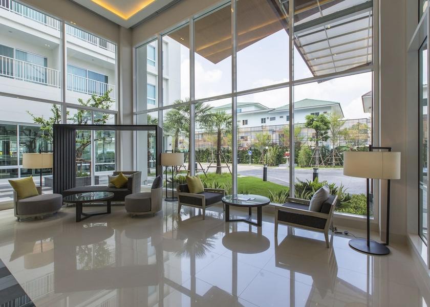 Prachin Buri Si Maha Phot Lobby