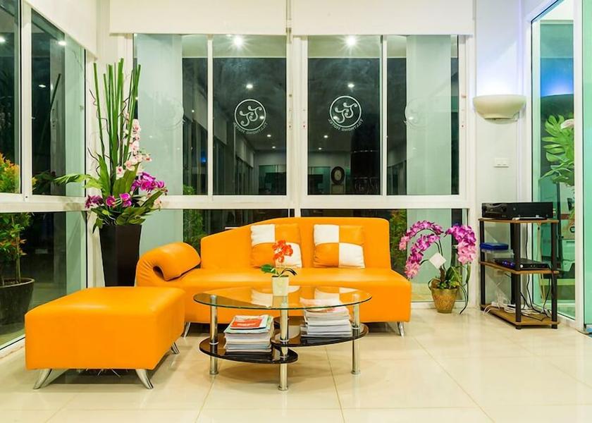 Nakhon Si Thammarat Province Lam Thap Lobby sitting area