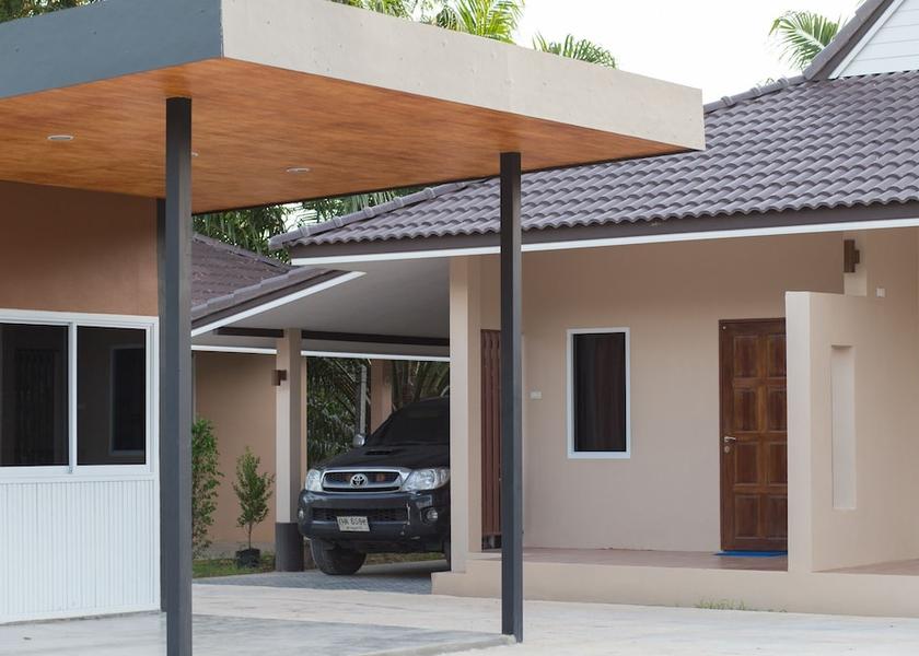 Surat Thani Phunphin Reception