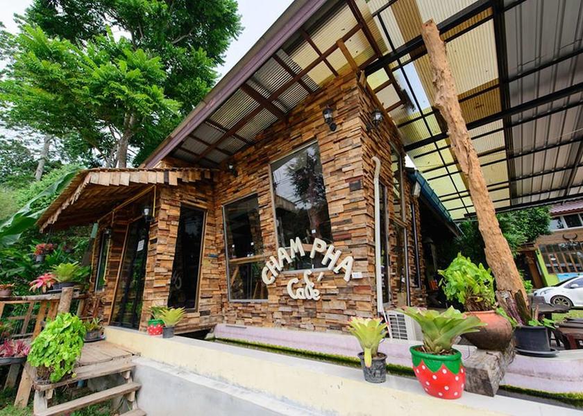 Nakhon Si Thammarat lan saka Exterior Detail