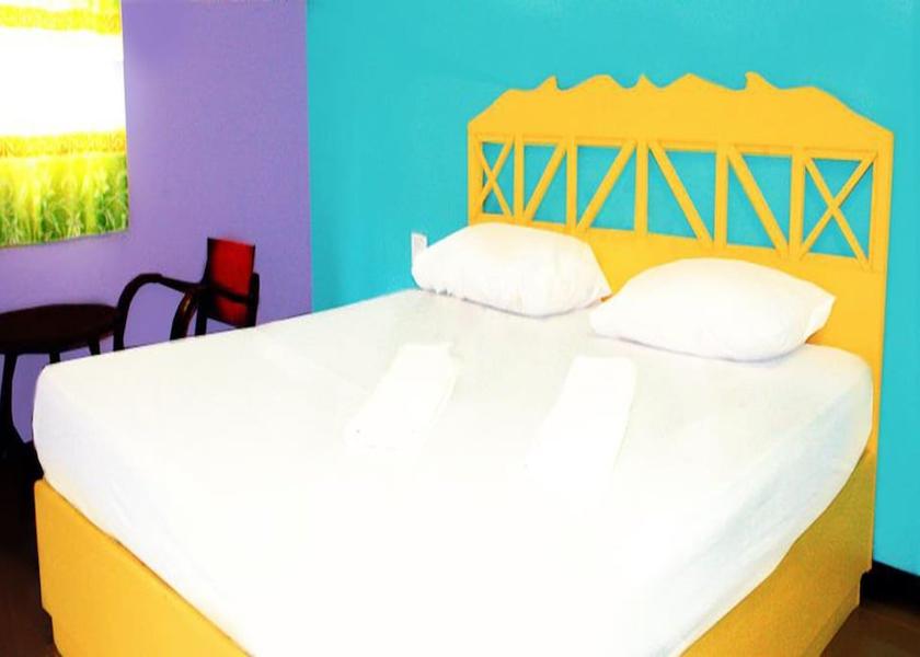 Nakhon Si Thammarat lan saka Room