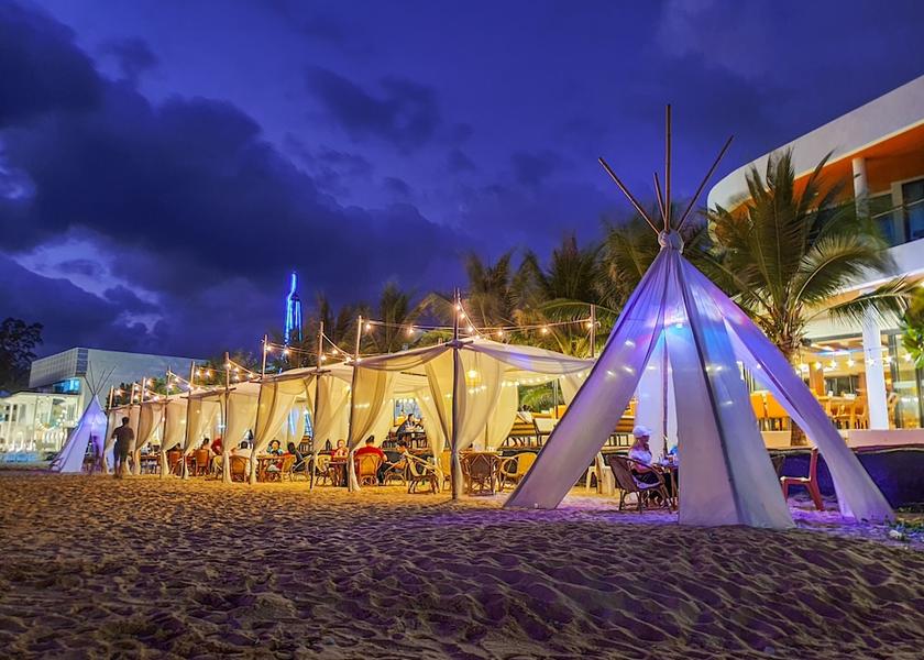 Chanthaburi Tha Mai Dining Area