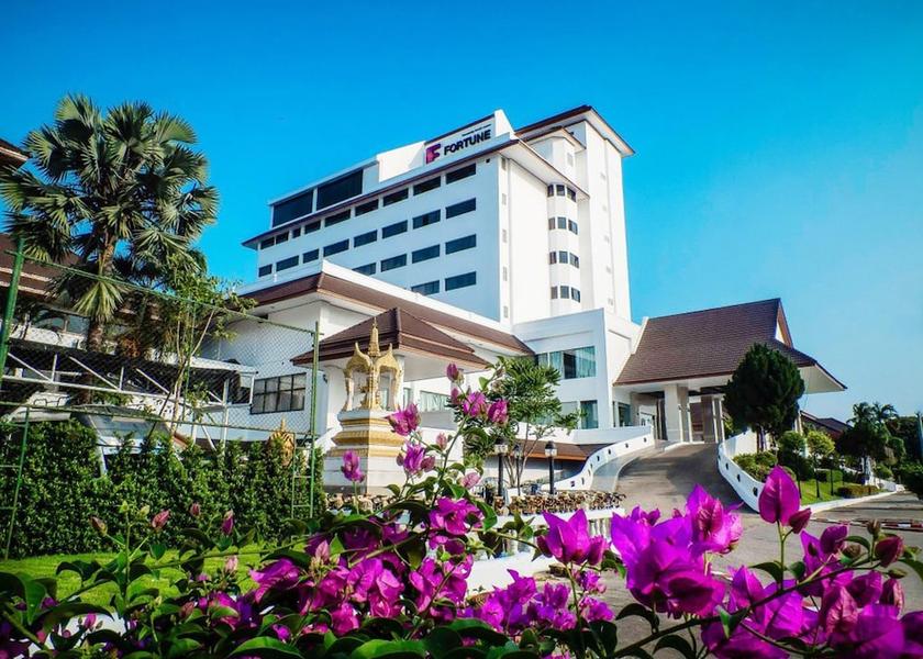 Nakhon Phanom Nakhon Phanom Exterior Detail