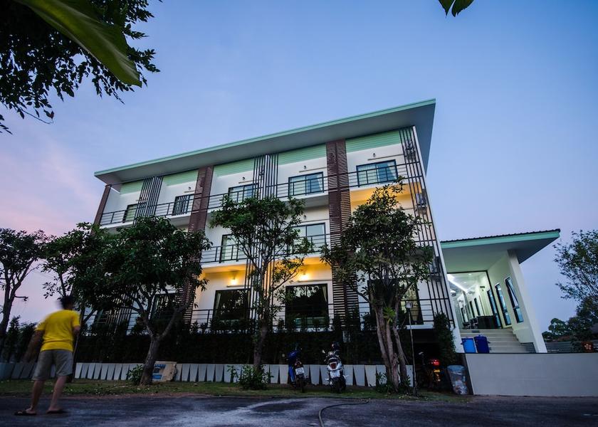 Uttaradit uttaradit Facade
