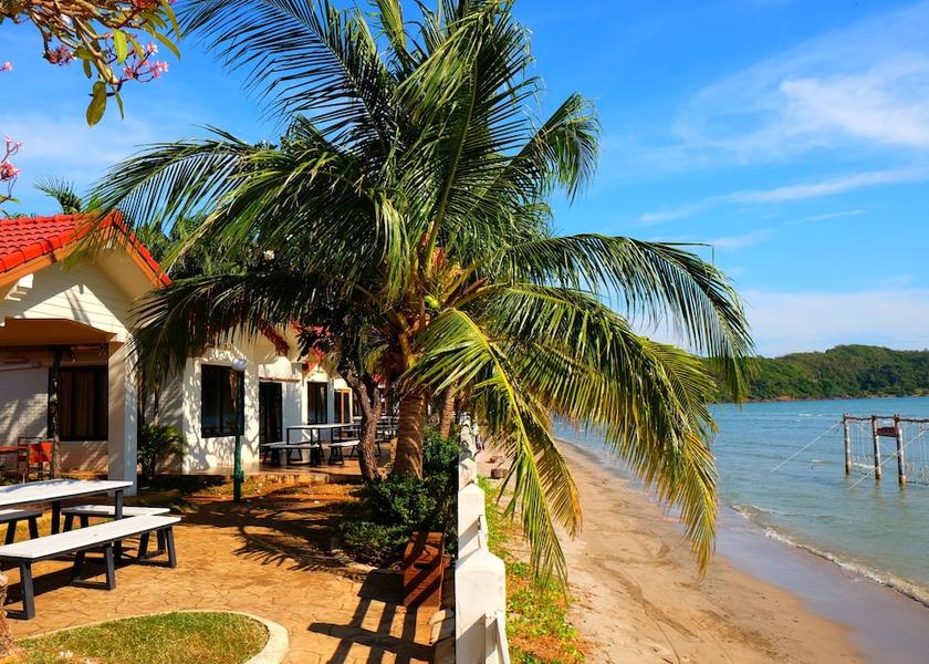 Chanthaburi Tha Mai Exterior Detail