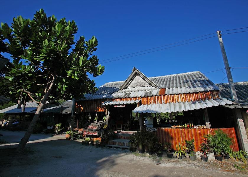 Krabi Province Ko Phi Phi Bar (on property)