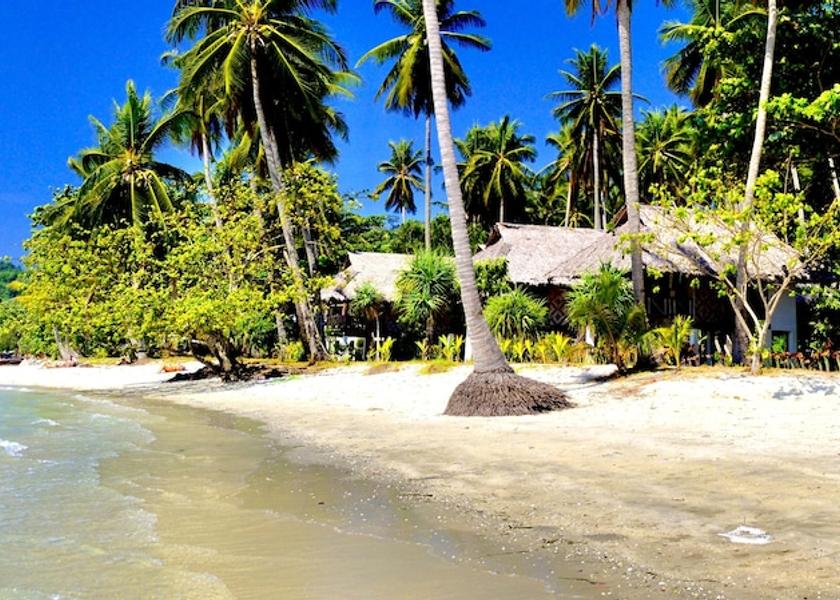 Trang Ko Mook Front of property