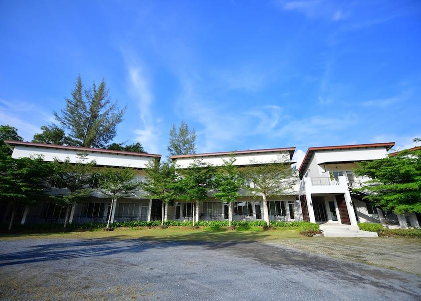 Phuket Sa Khu Facade