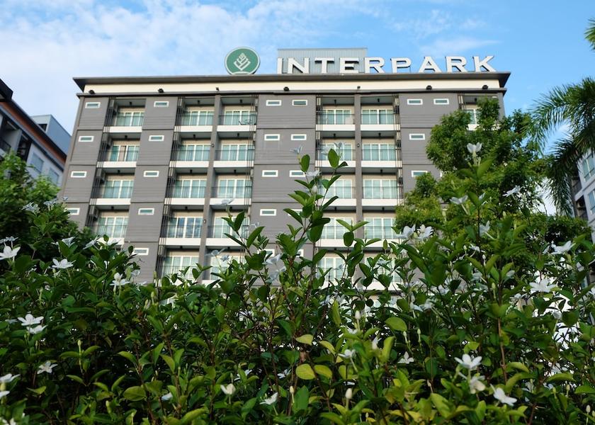 Chonburi pluak daeng Garden